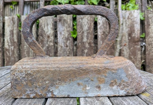 Very heavy antique - antique, iron