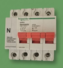 125 AMP SCHNEIDER ELECTRIC 3-PHASE THREE PHASE MAINSWITCH ISOLATOR