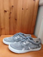 Clarks Beige Grey Patterned