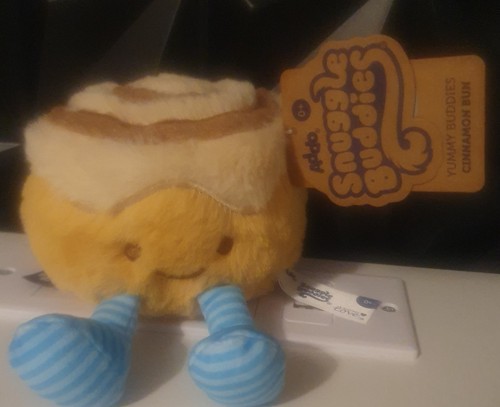 Snuggle buddies cinnamon bun - snuggle,