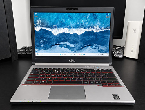 Fujitsu lifebook e734 laptop - fujitsu,