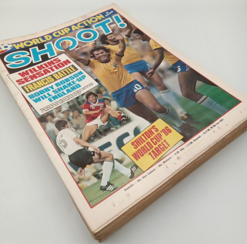 Shoot football magazine - magazine, x
