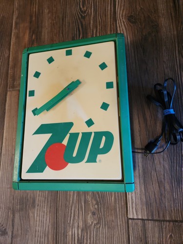 Vintage 7up lighted - “vintage,