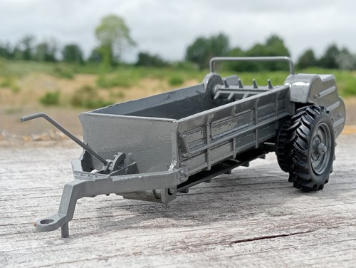 Britains farm toys - 1/32,
