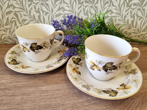 Pair royal doulton - pair,