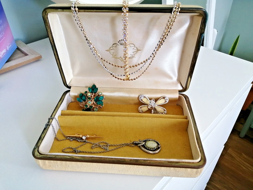 Vintage jewellery box - , with