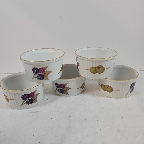 Set royal worcester fine - of, 5