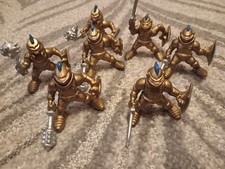 VINTAGE FISHER PRICE CASTLE KNIGHTS GOLD  X 7 1994