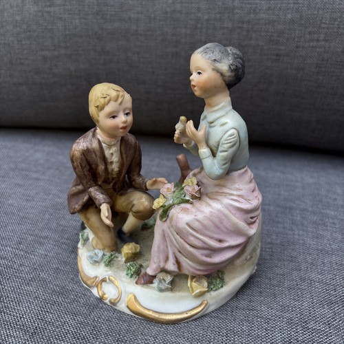 Vintage capodimonte courting - vintage,