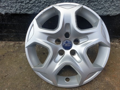 Ford focus wheel trim - focus,