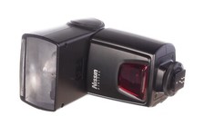 Nissin Di622 flash, Canon EOS fitting, almost mint