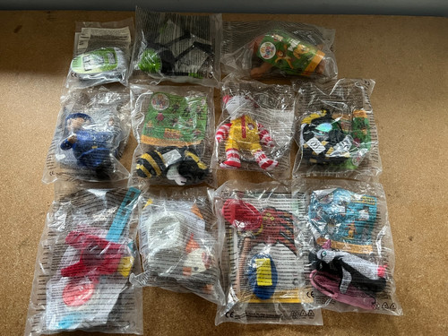 Various mcdonalds toys - x,