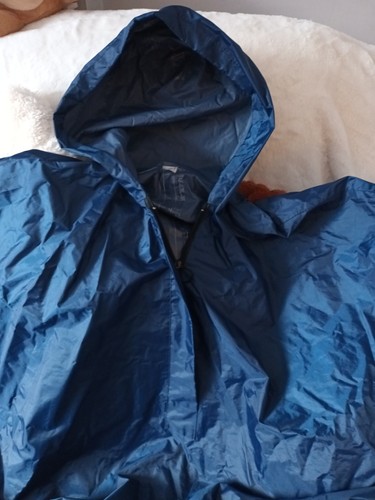 Wheel chair cape