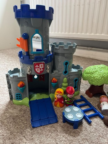 Happyland castle playset with - happyland,