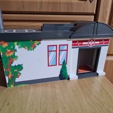 Playmobil Small Carry-Around Hospital Clinic Playset With Furniture 