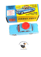 CORGI 236 AUSTIN A60 DE LUXE