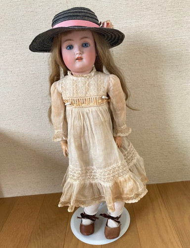 Antique simon halbig - &,