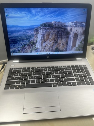 250 laptop intel - g6,