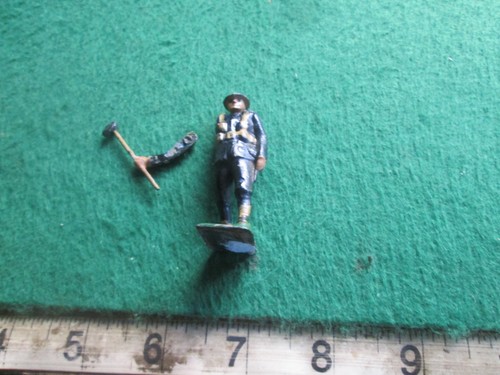 Britains lead soldier - lead,