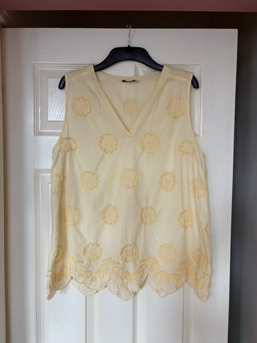 Sleeveless cotton vest - , blouse