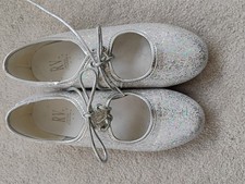 RV Girl’s Size UK 1  Tap Shoes Roch Valley Silver Sparkle Dancewear