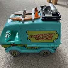 Scooby Doo Figures & The