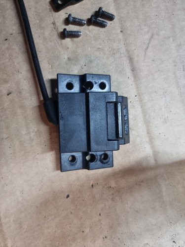 Bmw e85 roof latch - latch, lock