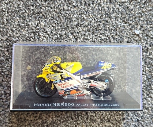 Honda nsr500 valentino rossi - honda,