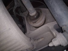 Rear left knuckle - left,