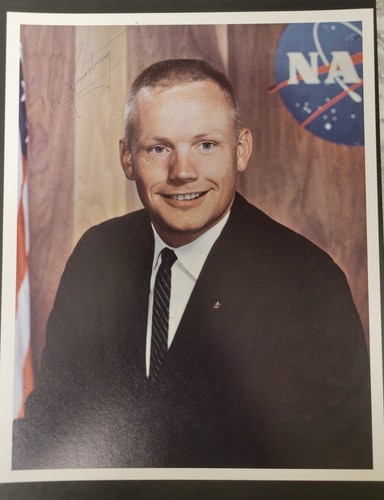 Neil armstrong nasa astronaut - neil,