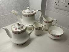 Paragon royal albert belinda - /,