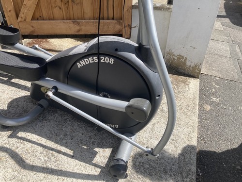 Cross trainer - cross,
