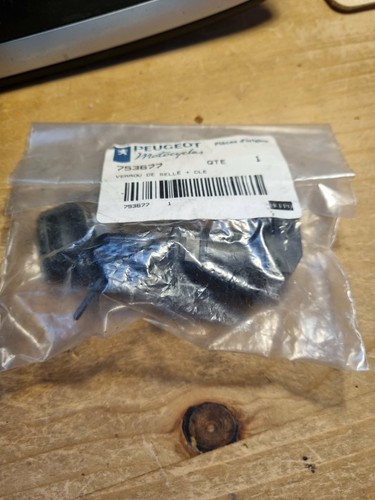 Peugeot seat lock pe753677 - seat, oem