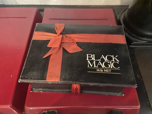 Black magic chocolate box - black,