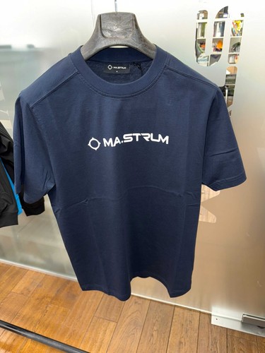 Strum studio sample - studio,
