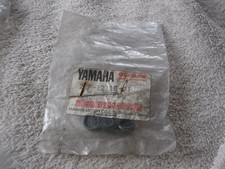 YAMAHA Seal 3xValve Stem