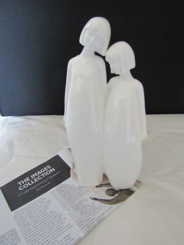 Sisters figurine images hand - ,