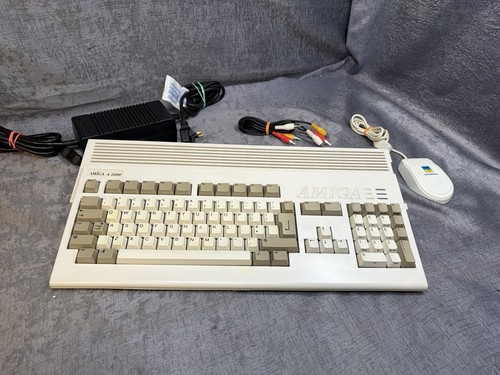 Commodore amiga a1200 computer - commodore,
