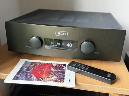 Hegel h390 amplifier - hegel,