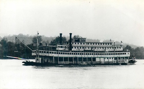 Mississippi river steamer - mississippi,