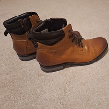 Mens Fire Trap Size 8 Brown
