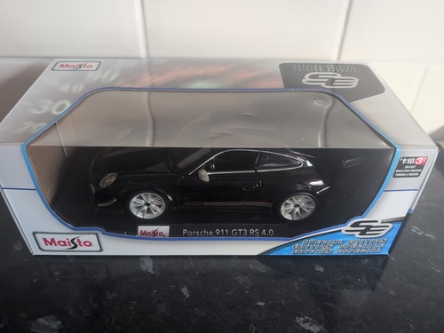 Maisto scale porsche - 1:18,
