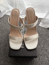 Pretty Little Thing PLT White