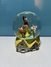 Disney Snow White Snow Globe