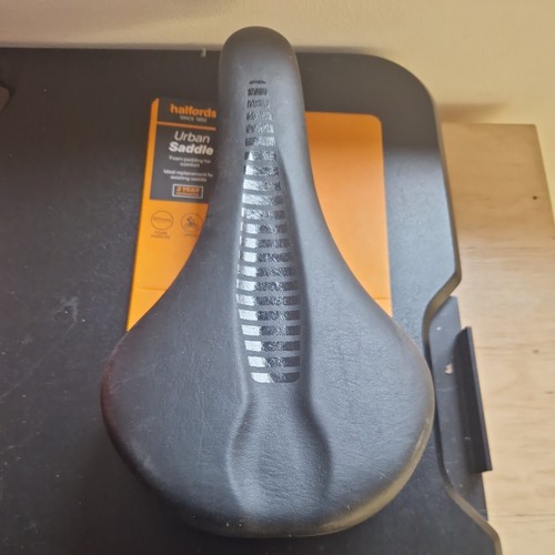 Halfords urban mtb - halfords,
