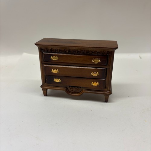 12th scale dolls house - dolls,