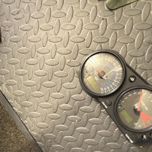 Zx9r clocks 200mph - zx9r,