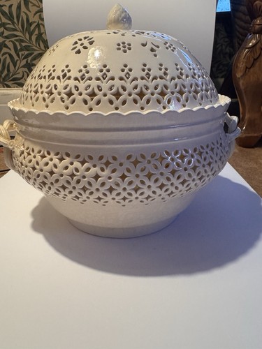 Large leeds creamware - a,