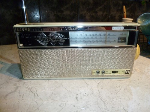 Sanyo 10l p10 transistor radio - sanyo,