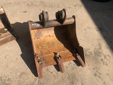 45cm toothed bucket for